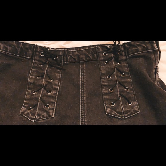 Black High wasted shorts - Picture 4 of 4